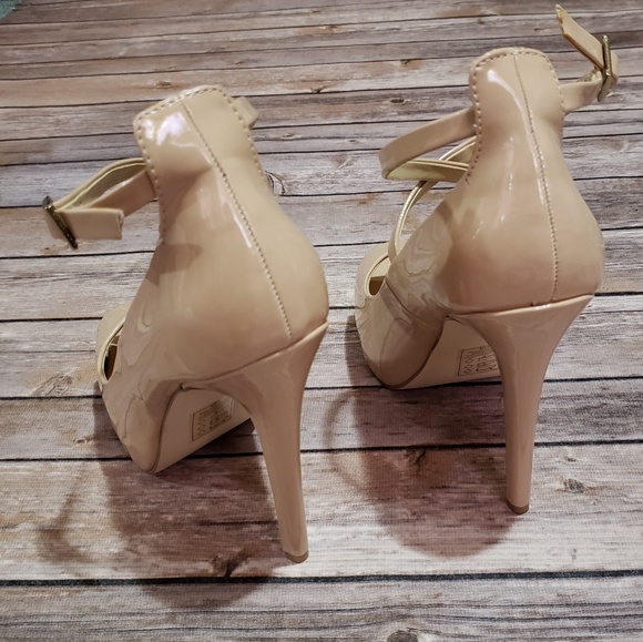 Plateform Nude Pumps - Picture 3 of 4